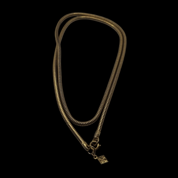 Vintage SARAH COVENTRY Gold snake Chain Necklace with Elegant Clasp - Picture 1 of 7